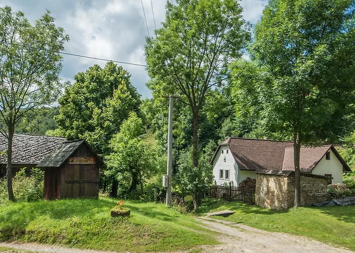 Nyaraló Lacnov Szinyelipóc